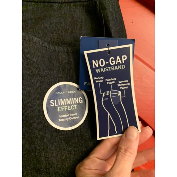 NWT Falls Creek Size 10 Short Slimming Effect Tummy Control No-Gap Waistband - Picture 3 of 4